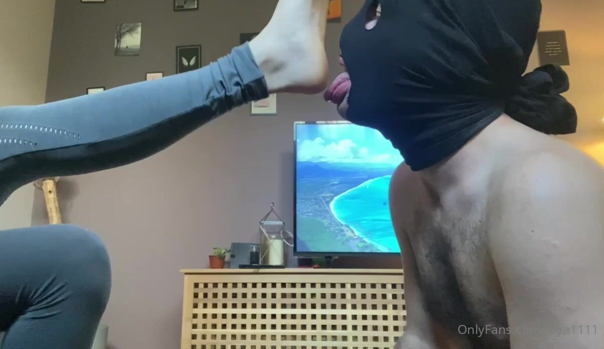 Foot worship
